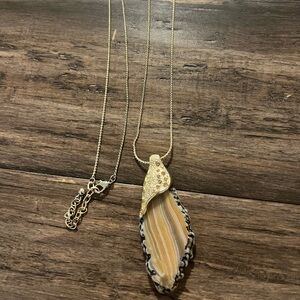 Long Agate Gold and Brown Pendant Necklace